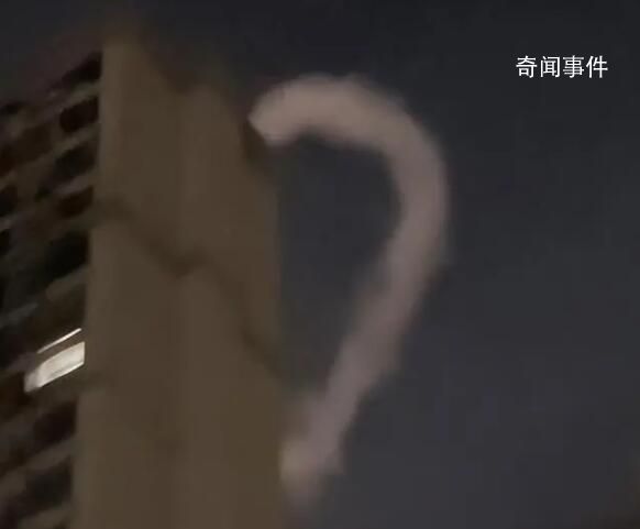 福建平潭夜空現巨型“云環”