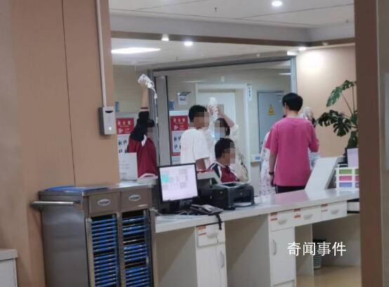 多名學生吃臭雞腿后送醫?教育局回應