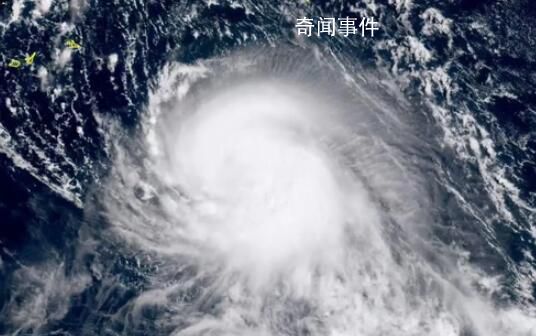 福州暴雨 消防車救援途中墜河