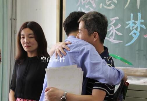 一線教師呼吁教師節淡化禮數 向老師表達祝福和感謝的方式有很多