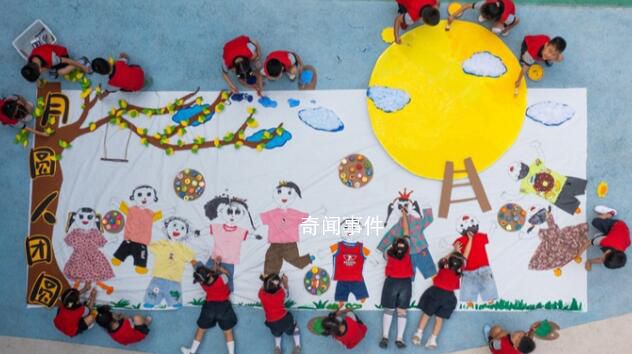 年輕人早早爭做中秋節顯眼包 今年中秋節我做的蟑螂燈籠必贏