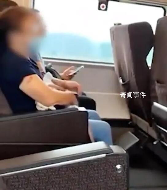 兩老人高鐵霸座反罵乘警什么東西 你是為我們服務的我們是繳稅養你們的