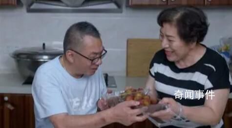 喬任梁父母失獨后重新生活 逐漸找到生活重心