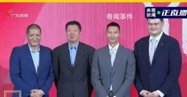 易建聯:相信男籃能走出低谷
