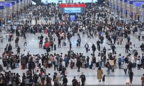 12306回應(yīng)補(bǔ)票被趕下車 如果列車超員嚴(yán)重是有可能不辦理延長的