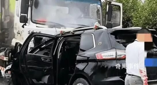 接親車與卡車相撞 新人疑當場身亡
