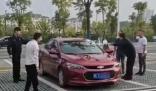 男子車(chē)內(nèi)當(dāng)孩子面將妻子捅成重傷 2人疑似剛辦完離婚手續(xù)