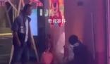 懷疑妻子出軌 男子當街踢踹女方