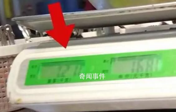 學校回應博主打假食堂缺斤少兩 引發關注