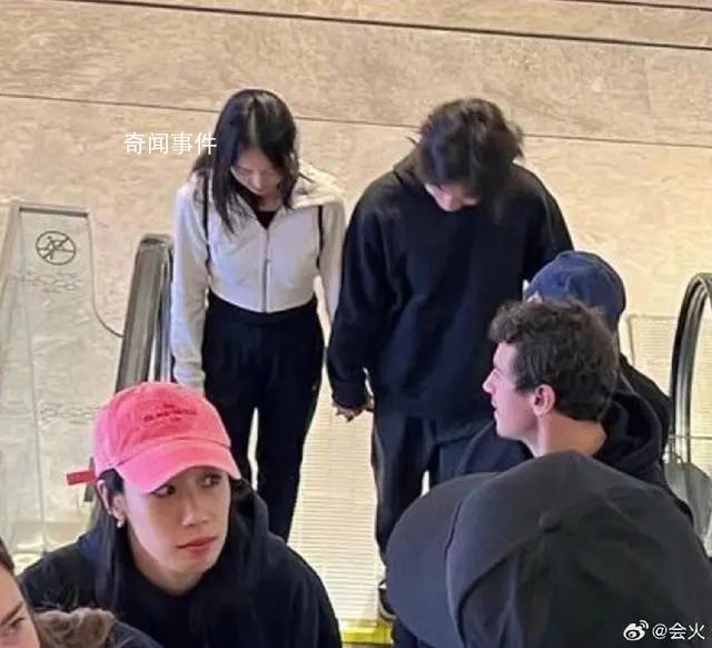 蘇翊鳴朱易牽手照曝光 此前七夕二人被傳戀情