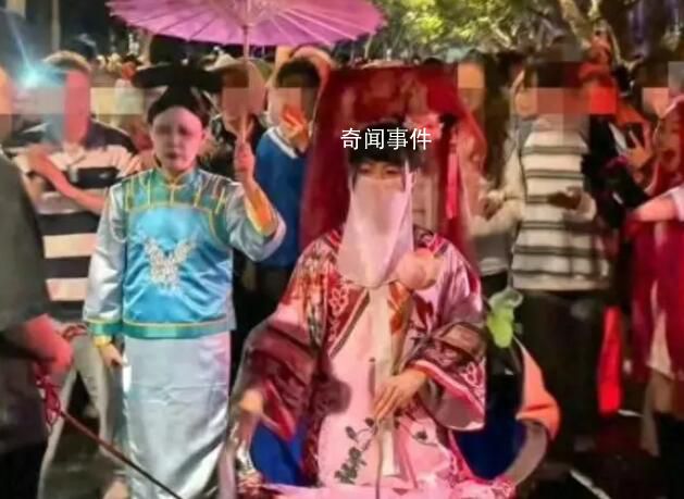 萬圣節(jié)cos甄嬛滑冰騎車醉酒 一整個大型清宮文藝匯演