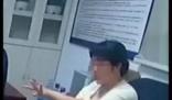 女子酒駕被查現(xiàn)場“發(fā)功”:我是神