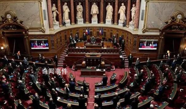 美通過擴大制裁伊朗石油法案