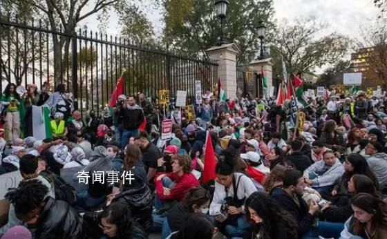 白宮墻上出現“血手印”