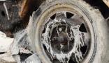 貨車輪胎打氣時爆炸 3人被彈飛