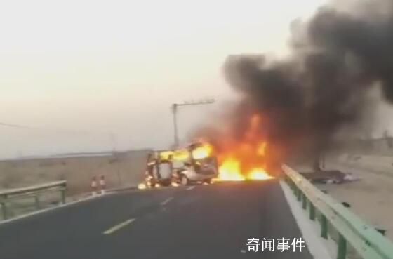 目擊者講述甘肅致8死交通事故 目擊者稱面包車幾乎燒成空架子