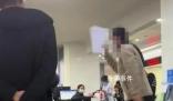 女子辦事大廳發(fā)飆:每次都說缺材料