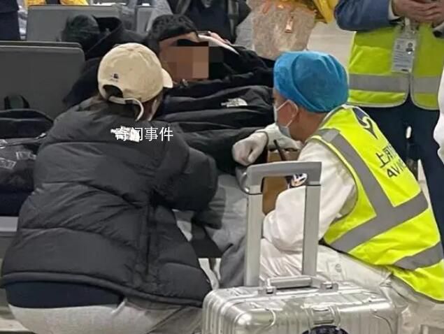 國(guó)航一航班上充電寶著火 有小孩嘔吐