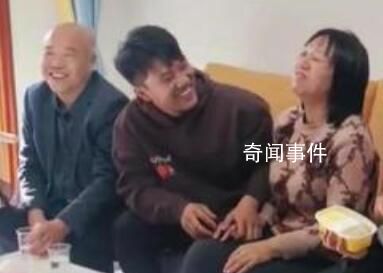 “富翁之子”解清帥投喂母親 引發熱議