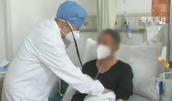 男子每天抽10包煙 雙肺千瘡百孔