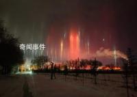 新疆現寒夜燈柱如科幻大片 如科幻大片