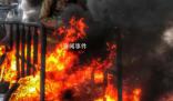 兩女生從新余火災(zāi)中逃生 全身被熏黑