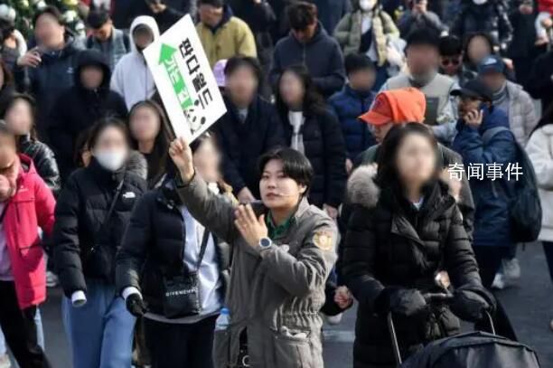 韓記者畫熊貓仿妝哽咽告別福寶 有人凌晨3點半開始排隊